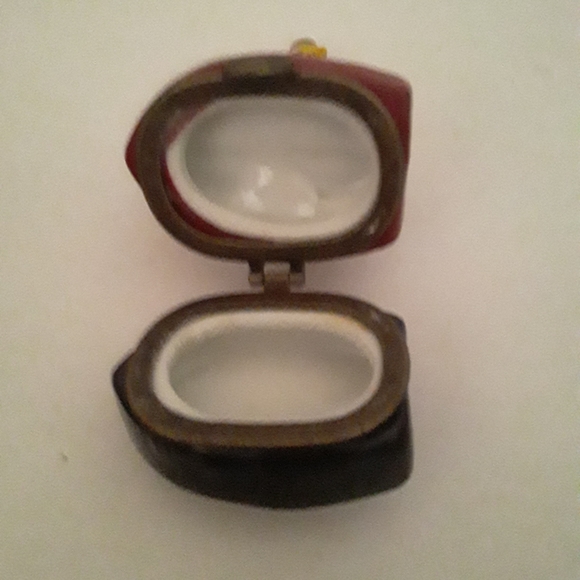 Sailboat Trinket holder Vintage - Picture 3 of 3